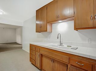 1610 De La Vina St #2, Santa Barbara, CA 93101