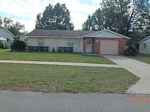 39436 9th Ave, Zephyrhills, FL 33542