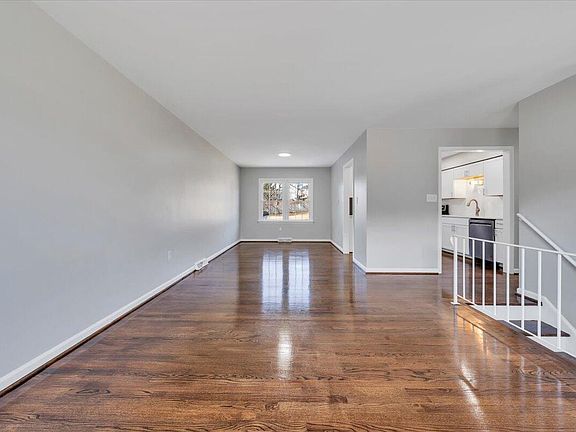 5th image of 4639 Girard Dr
