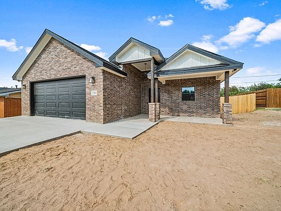 3rd image of 2219 Lynn Dr