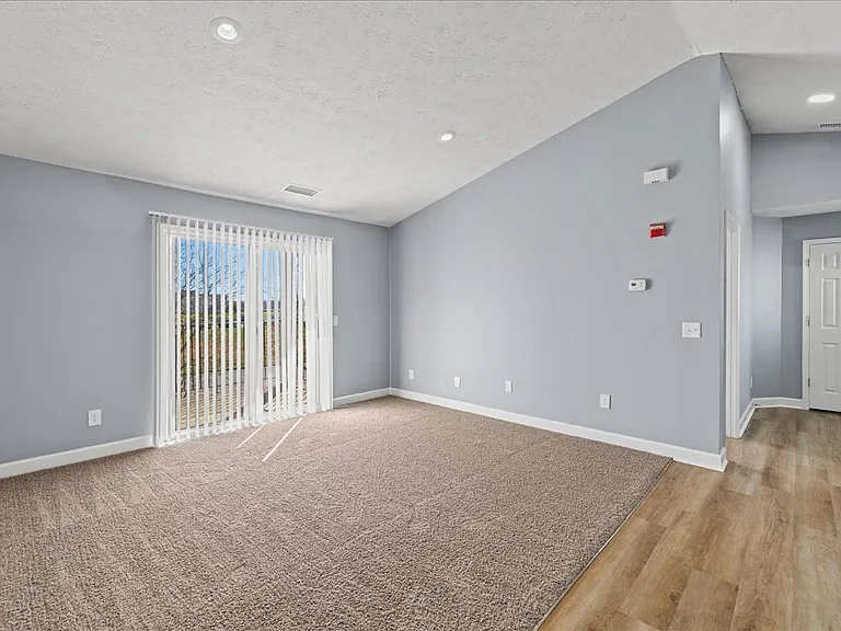 Cross Lake Apartments — Photo 140