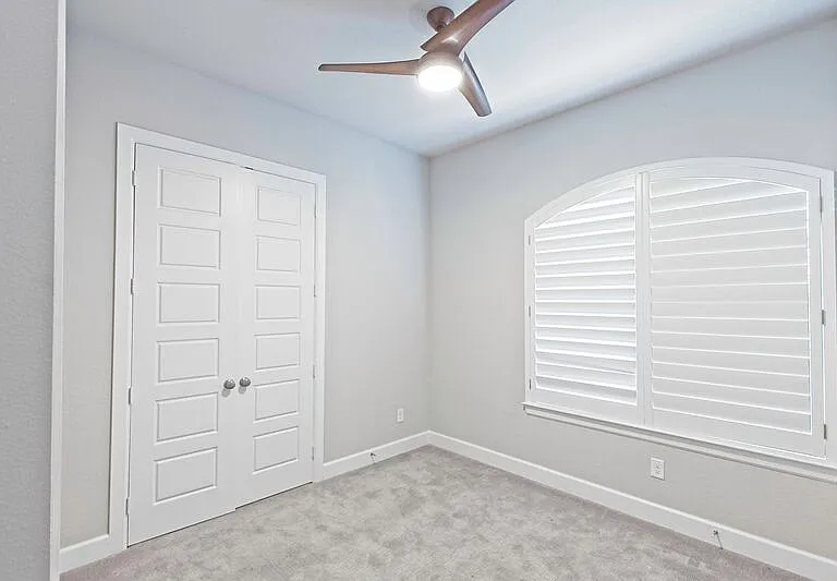 5319 Holland Ave — Photo 26