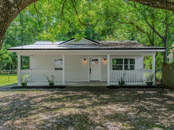 205 S Island St, Kingsland, GA 31548