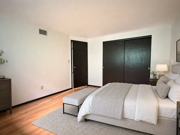 17370 Bedford Dr — Photo 18