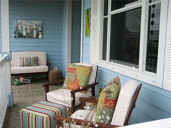 Home For Sale In River Place
