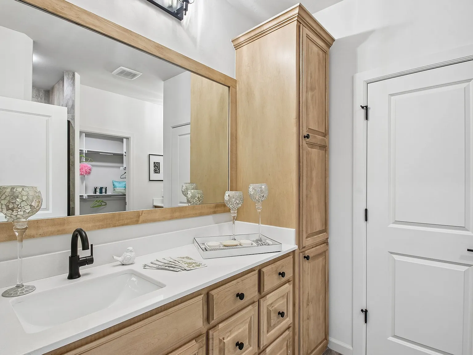 3 bed, 1790 sqft, $2,600 — Photo 3