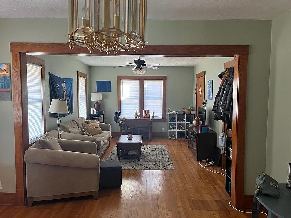 2nd image of 526 N 43rd St