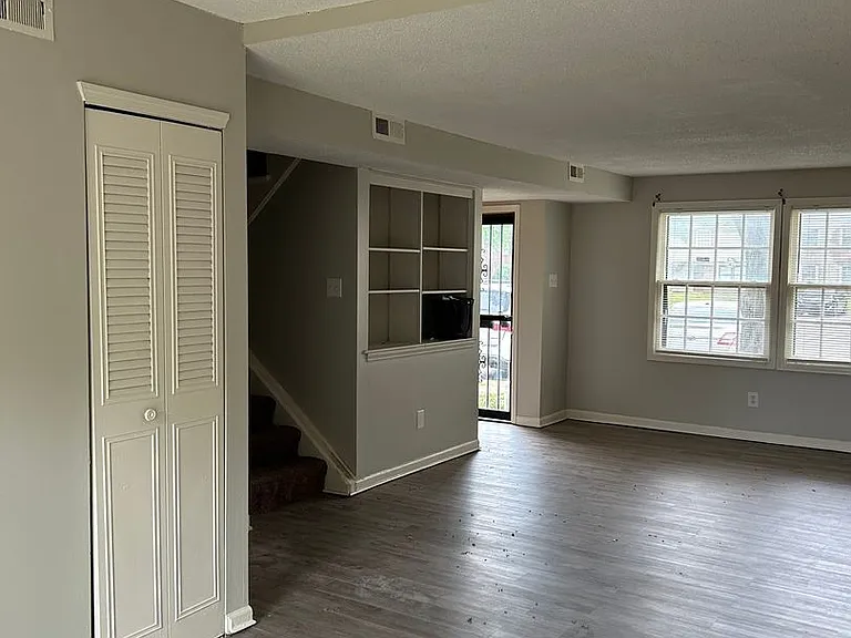 3736 Cambridge Station Dr — Photo 8