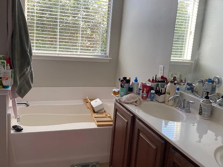15620 Gatehouse Dr — Photo 22