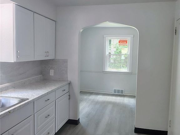 2nd image of 7205 Claybourne Ave