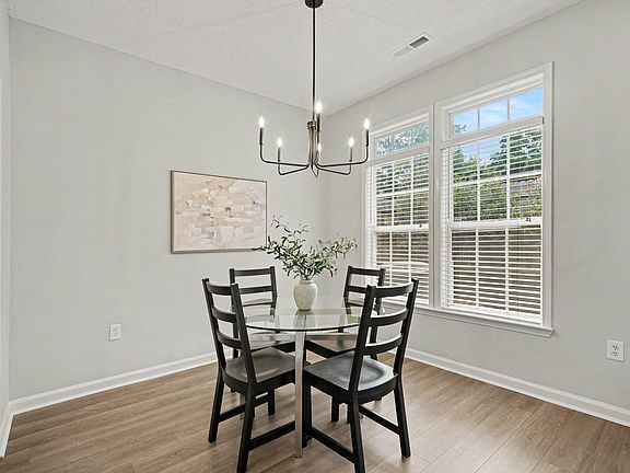 5th image of 2821 Crestscene Trl