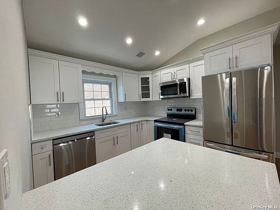 3rd image of 205-15 100th Ave #2