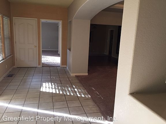 4th image of 8855 E Kettleman Ln