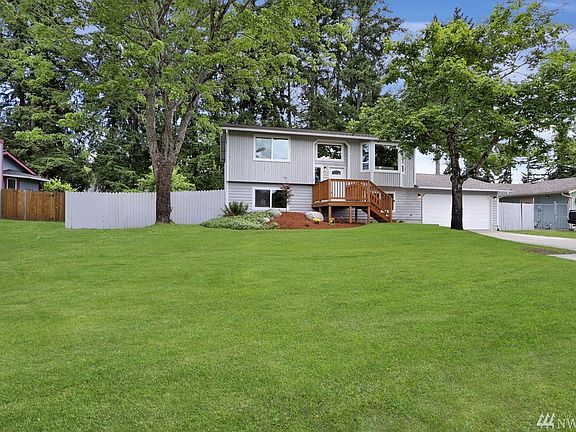 3rd image of 14719 73rd Avenue Ct E