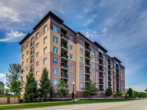 1199 E Port Clinton Rd Unit 701, Vernon Hills, IL 60061