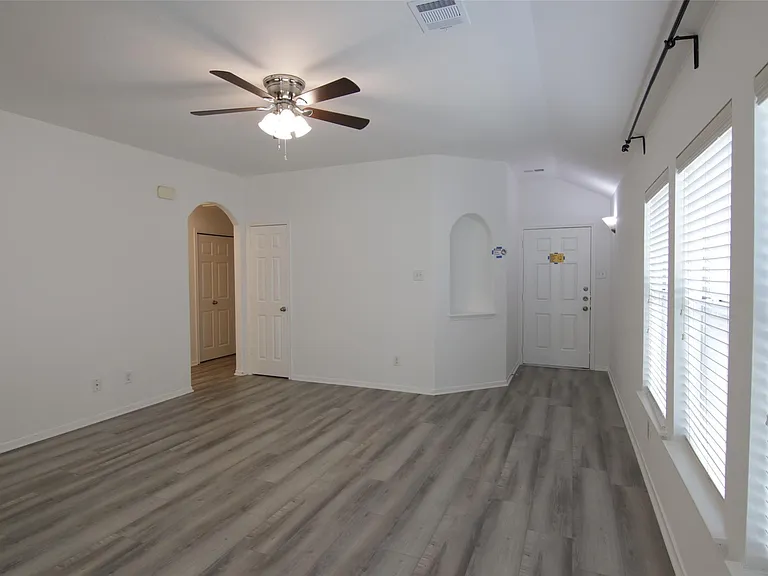 25118 Hazel Ranch Dr — Photo 3
