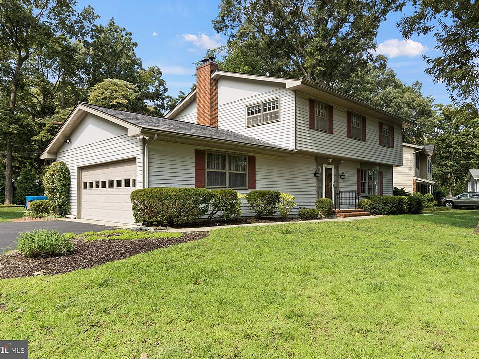 1st image of 183 Grosvenor Ln