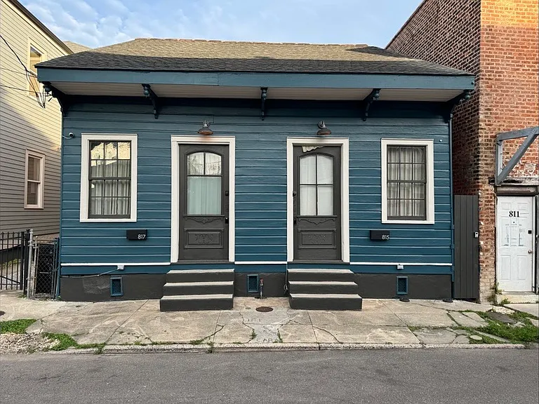 815 Franklin Ave — Photo 1