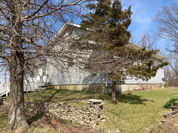 1892 Burlingame Rd APT 2, Emporia, KS 66801