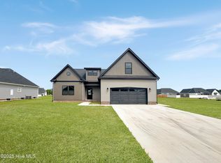 7617 Staysail Vista Mar Dr, Elizabeth City, NC 27909