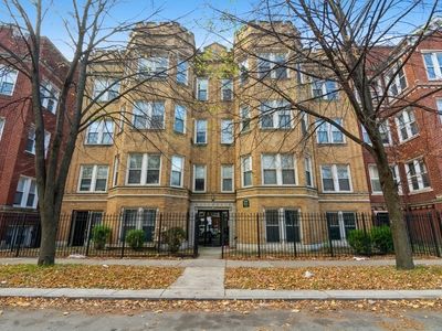 7016 S Paxton Ave APT 3S, Chicago, IL, 60649