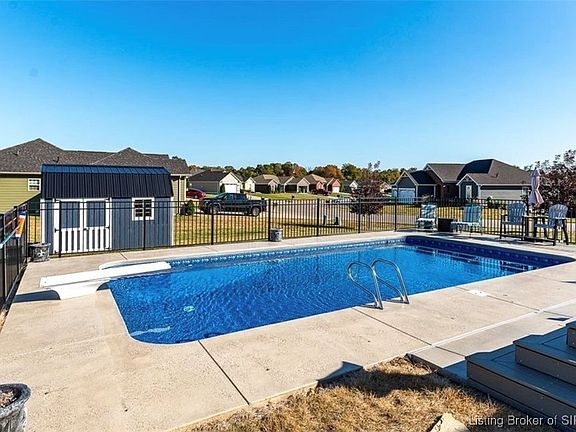 3rd image of 6502 Ashley Springs Court