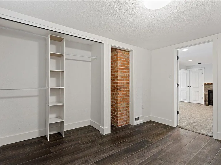 3940 Evelyn Rd — Photo 22