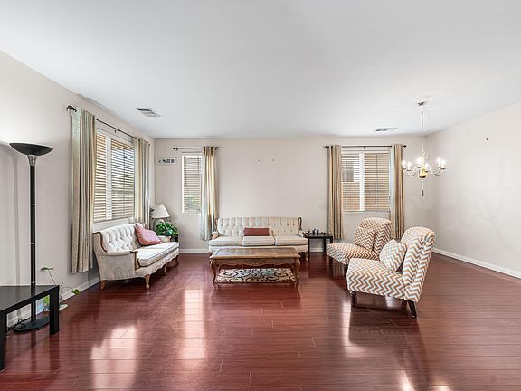5th image of 38333 Antibes Dr