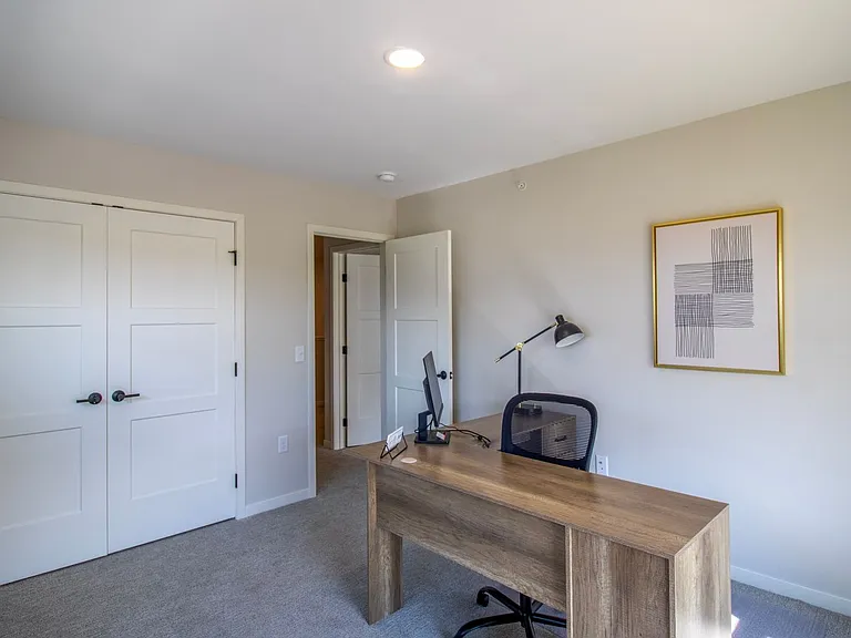 Gateway Court Townhomes — Photo 32
