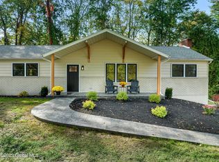 7 Panarama Ct, Clifton Park, NY 12065