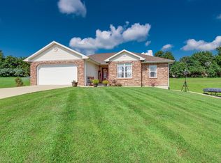10932 Hunters Creek Rd, Holts Summit, MO 65043