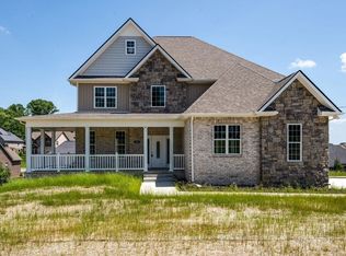 516 McGrath Dr, Smyrna, TN 37167