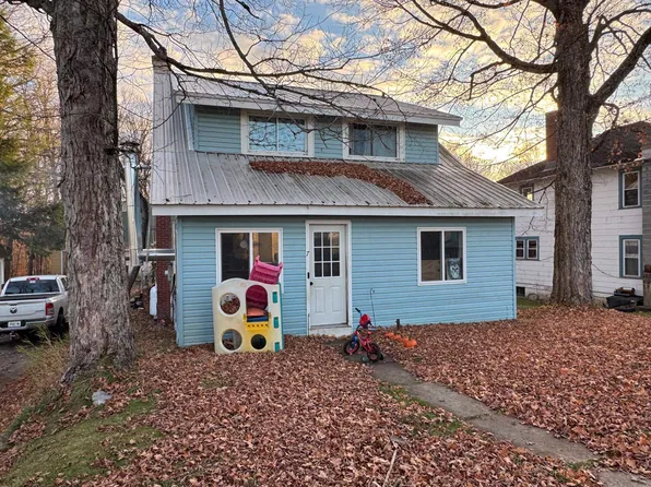 7 Summit Ave, Newton Falls, NY 13666
