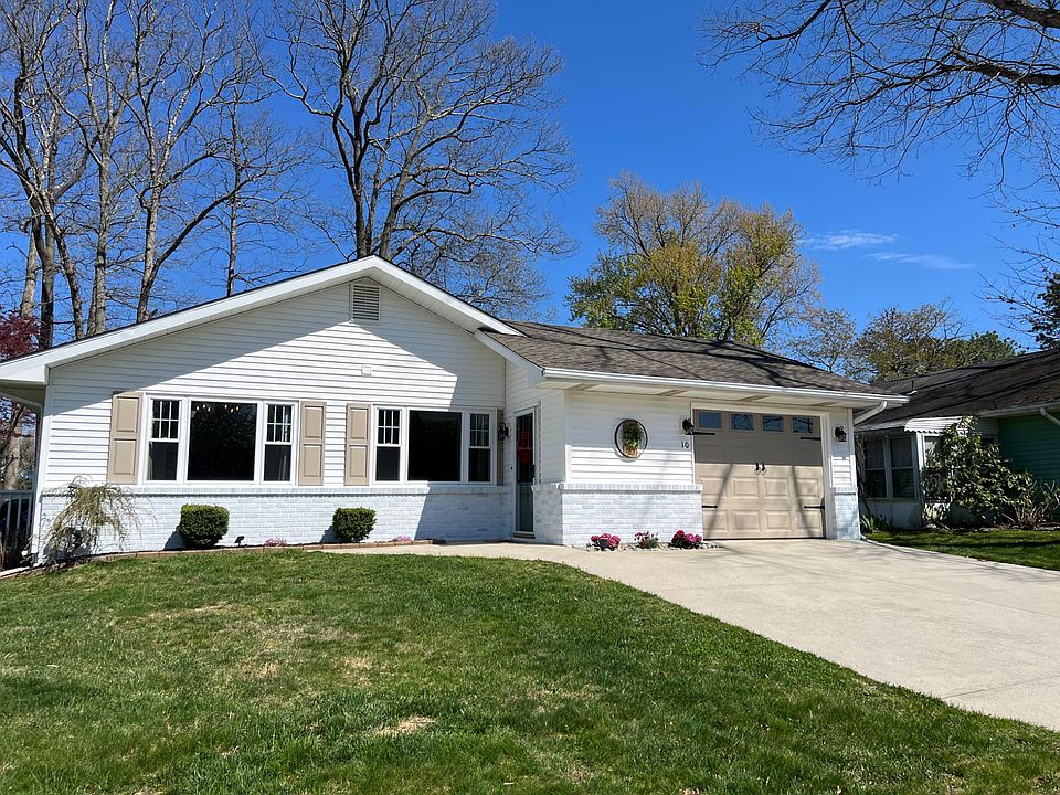 1st image of 10 Poplar Ave