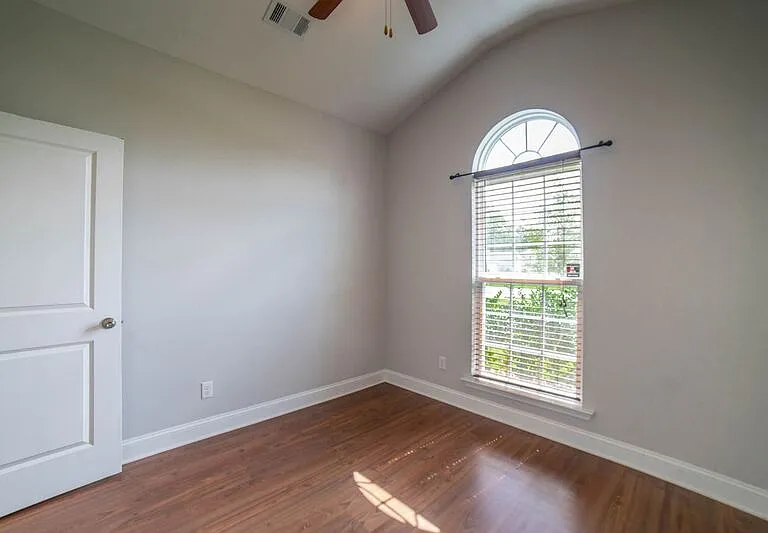 119 Spoonbill Cir — Photo 32
