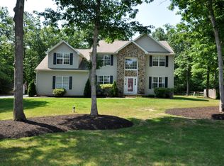26 Silver Lake Dr, Shamong, NJ 08088