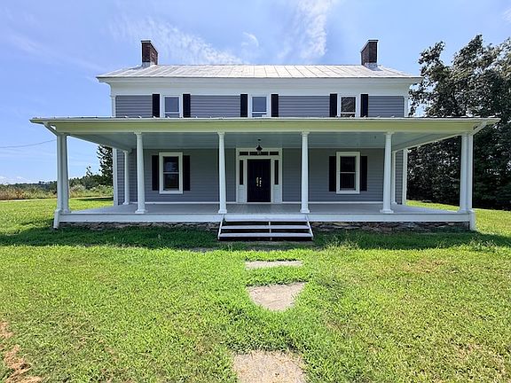3rd image of 456 Homestead Pl