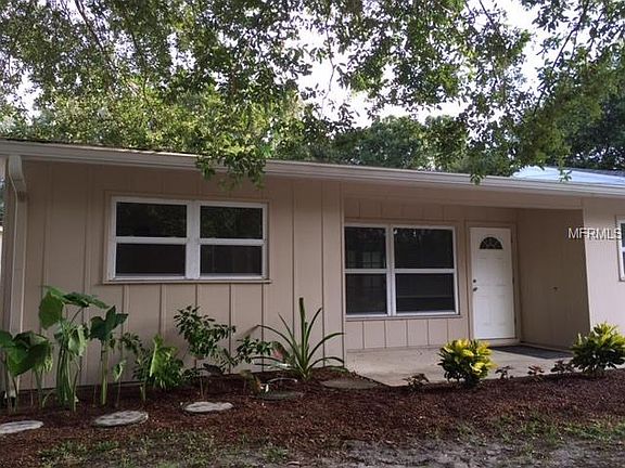 4th image of 2310 Roselawn Cir