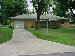 2nd image of 430 Maxwell Rd