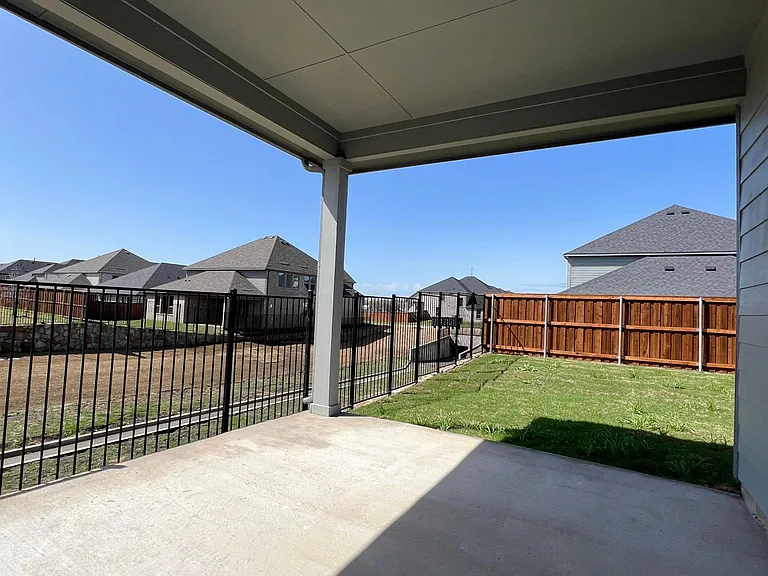 2517 Clearspring Dr — Photo 20