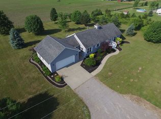 10799 Gary Rd, Chesaning, MI 48616