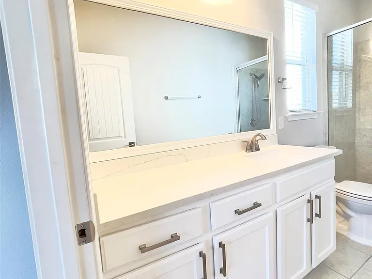 363 Eagle Brook Ln — Photo 14