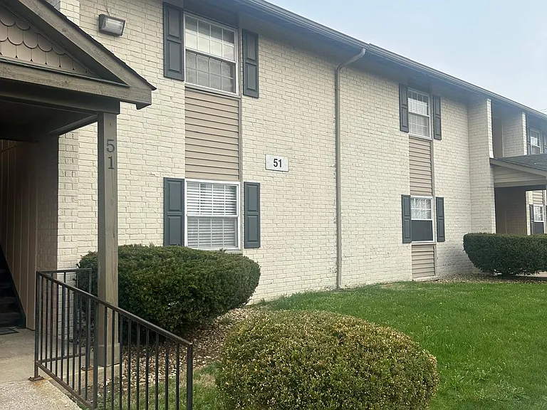 51 Port Robert Dr #B — Photo 15