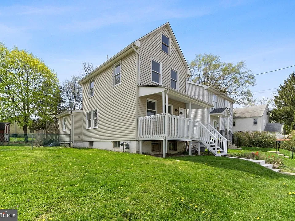 113 New Hillcrest Ave