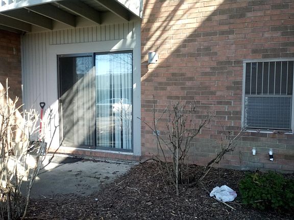 3rd image of 35411 Hickory Woods Dr APT 1
