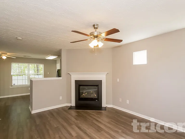 130 Silver Fox Trl — Photo 3