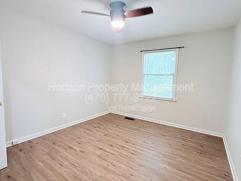 4433 Sardis Dr — Photo 11