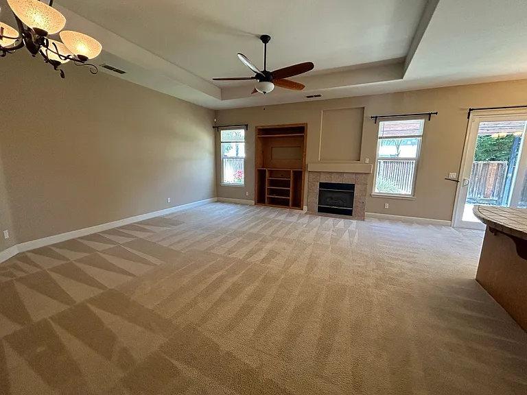 685 Stetson Dr — Photo 6