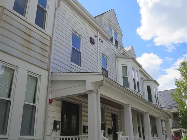 10 Park Ave #1, Somerville, MA 02144