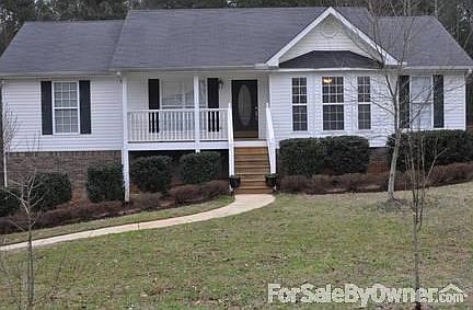 Front of House
						:
						This 3 bedroom 2 bath home has both charm and style